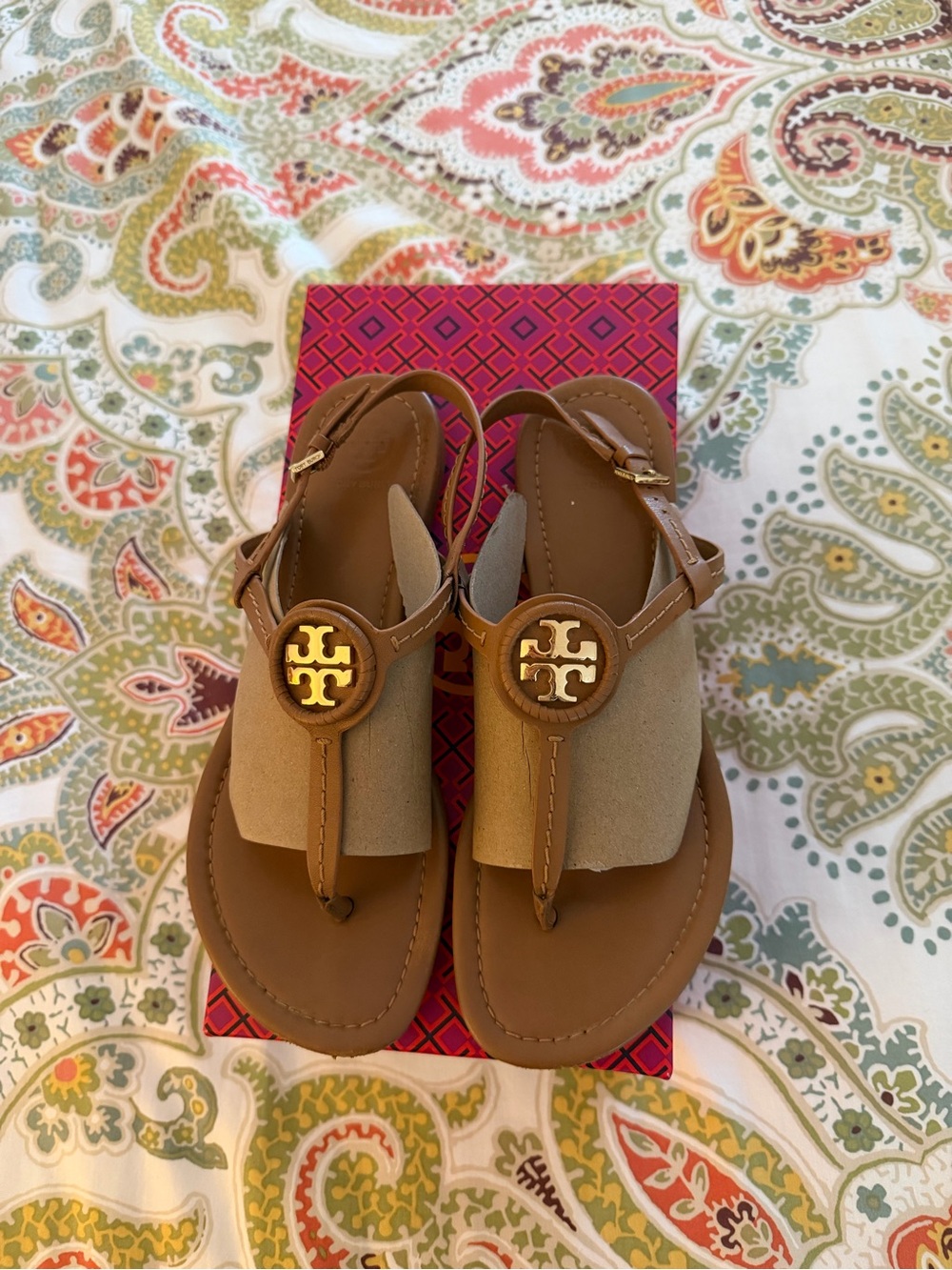 Tory Burch Women’s Tan Brown Logo Thong Sandals